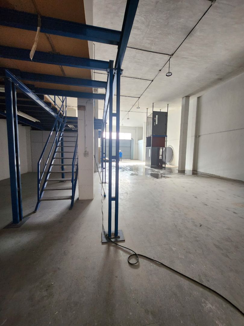 Nave industrial de alquiler en L'Hospitalet de Llobregat
