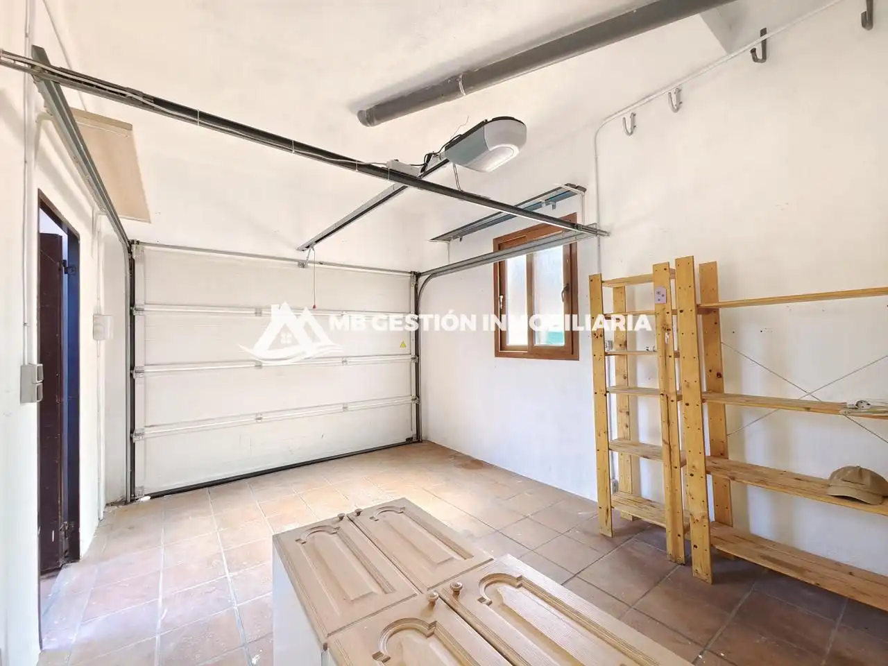 Casa adosada en venta en Fuenlabrada con Aire acondicionado, Calefacción y Jardín privado