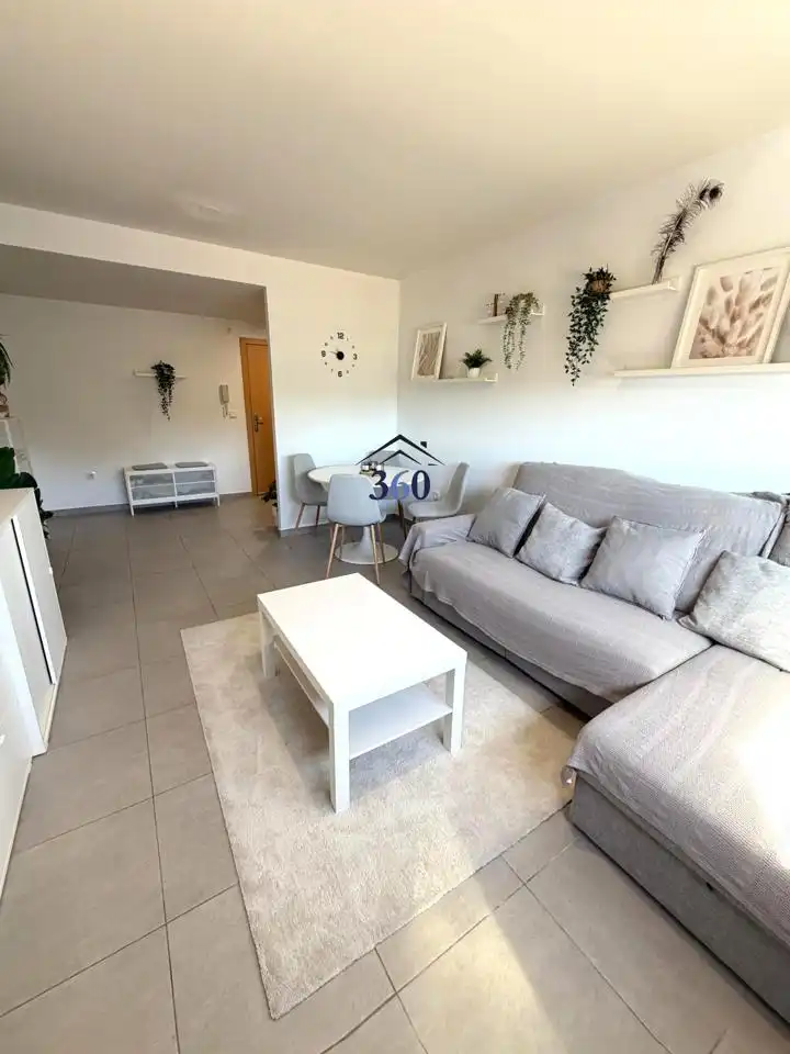 Sala de estar de Piso en venta en Cáceres con Aire acondicionado, Terraza y Amueblado