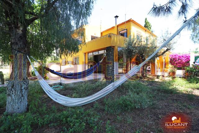 Casa-chalet en Venta en Villafranqueza