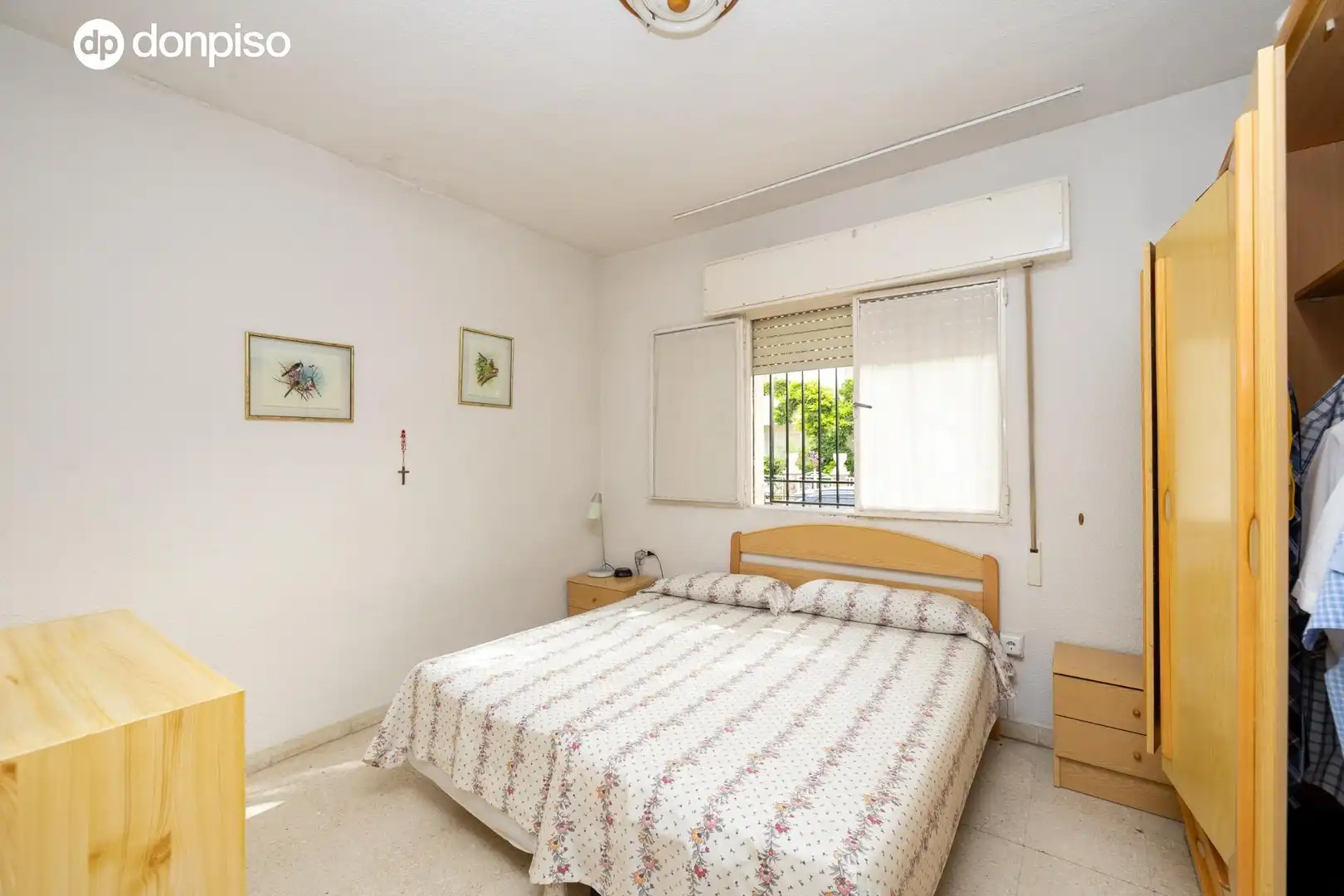Habitación de Casa o chalet en venta en Armilla con Aire acondicionado, Calefacción y Jardín privado