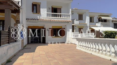 Vivir a 100 metros del mar: tranquilidad, luz y naturaleza en Torre Valentina.