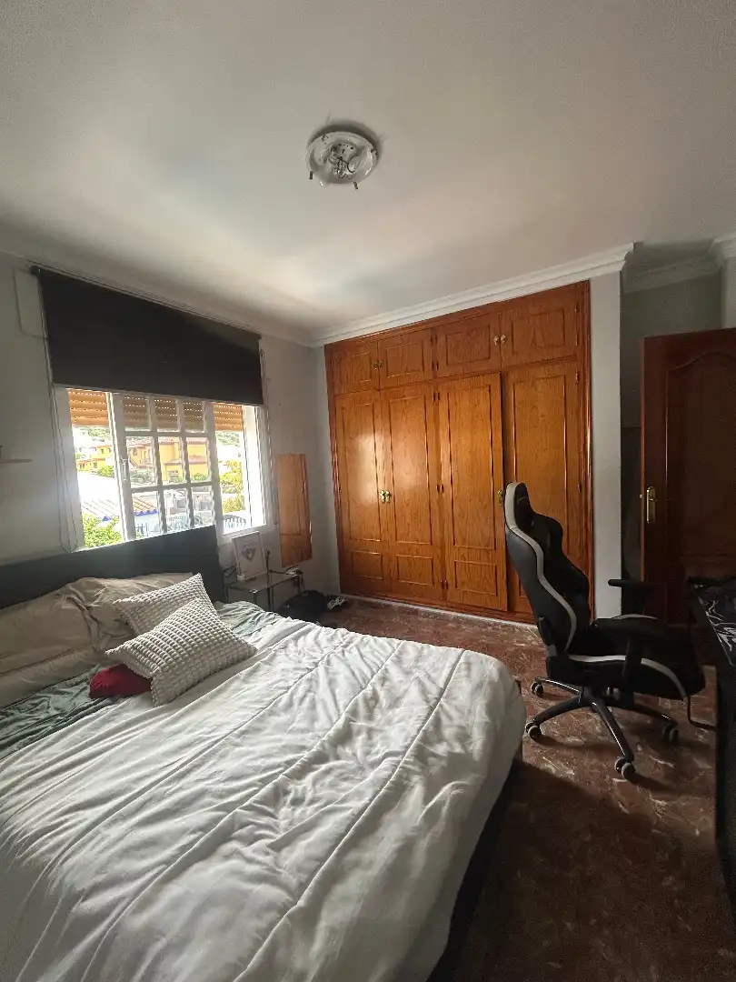Dormitori de Casa o xalet en venda en Alhaurín de la Torre amb Aire condicionat, Jardí privat i Terrassa