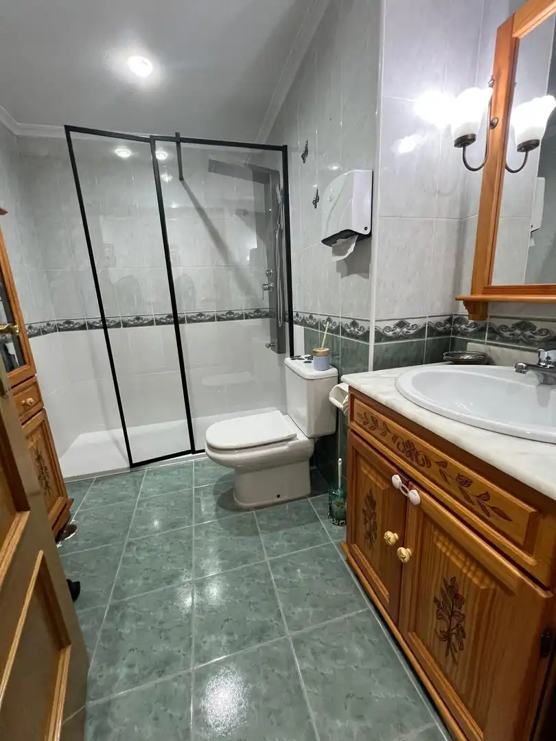 Badezimmer von Wohnungen zum Verkauf in Almoradí mit Klimaanlage, Abstellraum und Möbliert