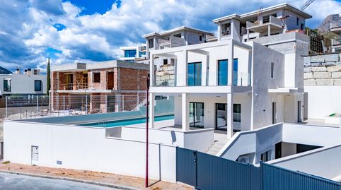Foto 2 de Casa o chalet en venta en Carrer Rey Luis I, 38, Golf Bahía, Finestrat