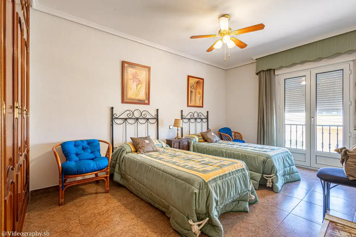 Schlafzimmer von Haus oder Chalet zum Verkauf in Mondéjar mit Heizung, Schwimmbad und Möbliert