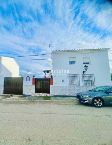 Casa-chalet en Venta en Pizarra