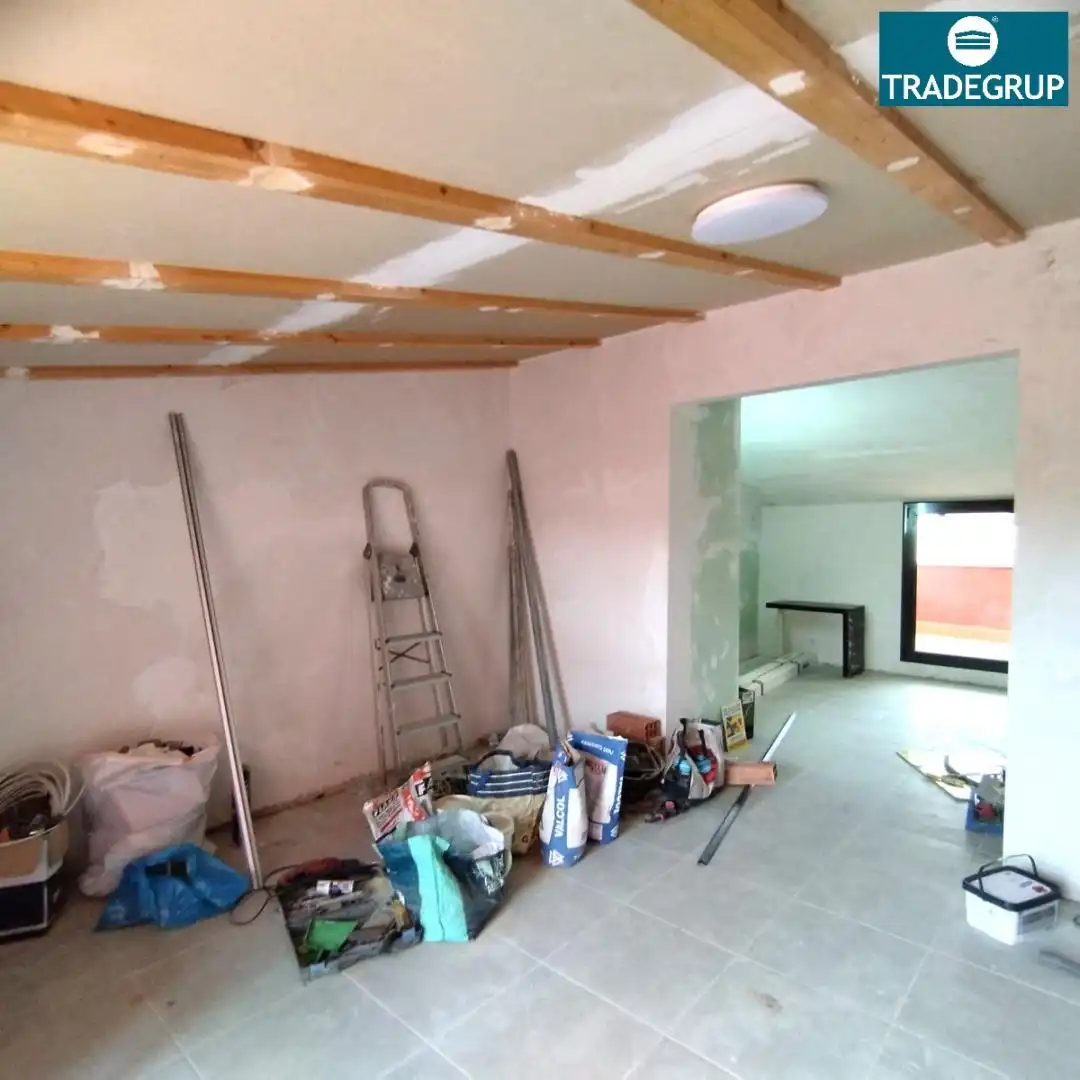 Piso en venta en Igualada con Calefacción, Terraza y Amueblado