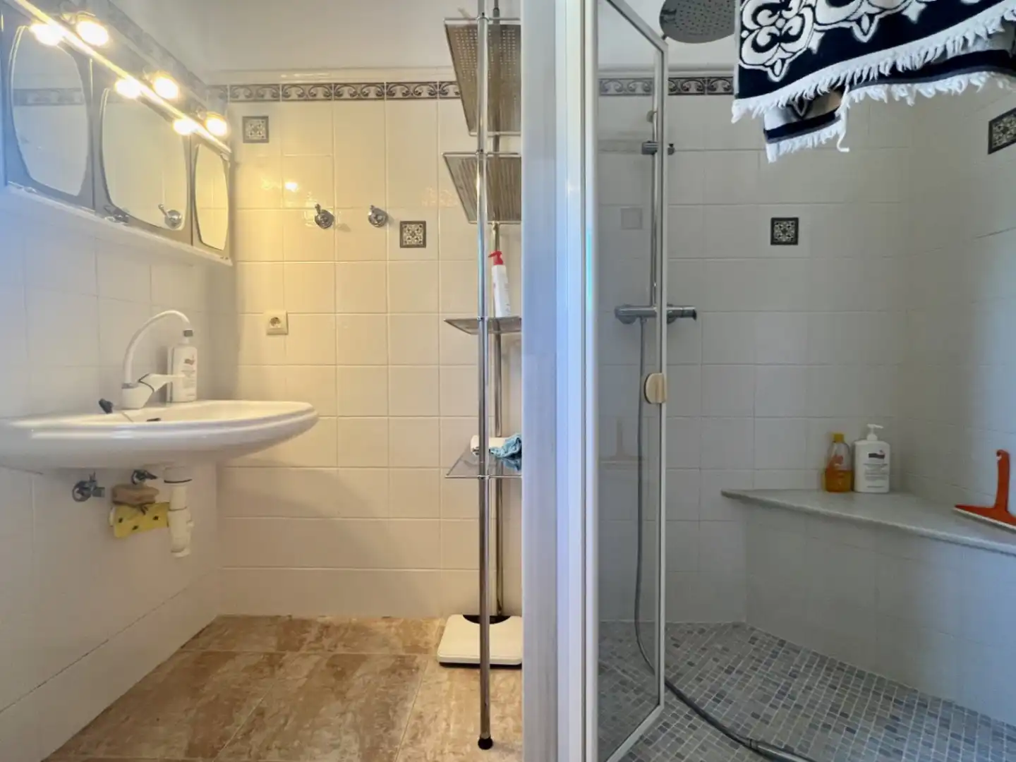 Bathroom of Country homes for sale in Pedreguer  with Air Conditioner, Terrace and Swimming Pool