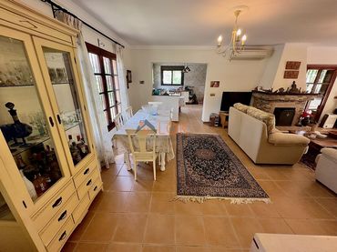 Casa con piscina en venta en Camino de Nicola