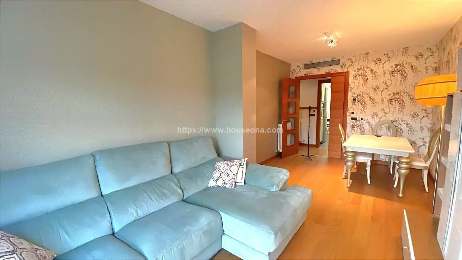 Living room of Attic for sale in Abando - Albia