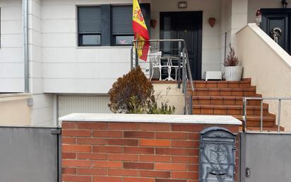 Terrassa de Casa adosada en venda en San Andrés del Rabanedo amb Balcó