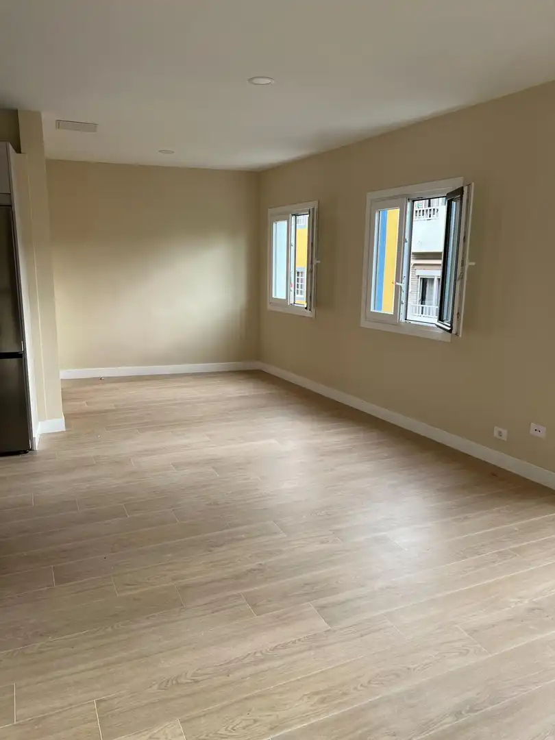 Wohnung zur Miete in Calle Calle Matías Padrón, Arenales - Lugo - Avda. Marítima