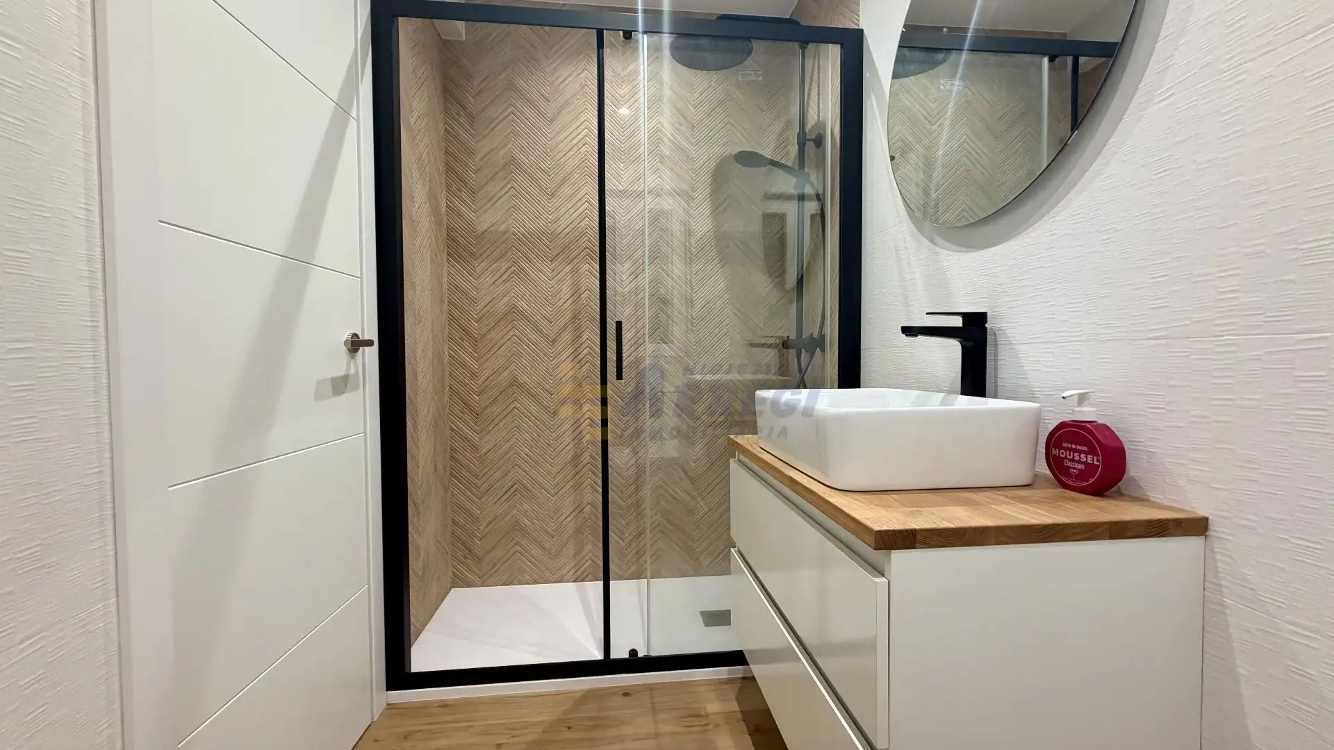 Bathroom of Flat for sale in Eibar  with Storage room