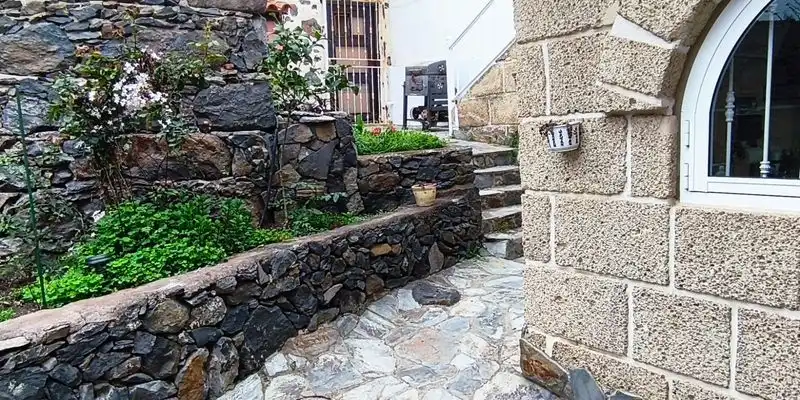 Houses for sale in Calle Era Grande, La Quinta - Taucho