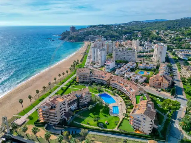 Vista exterior de Planta baja en venta en Calonge i Sant Antoni con Aire acondicionado, Calefacción y Jardín privado