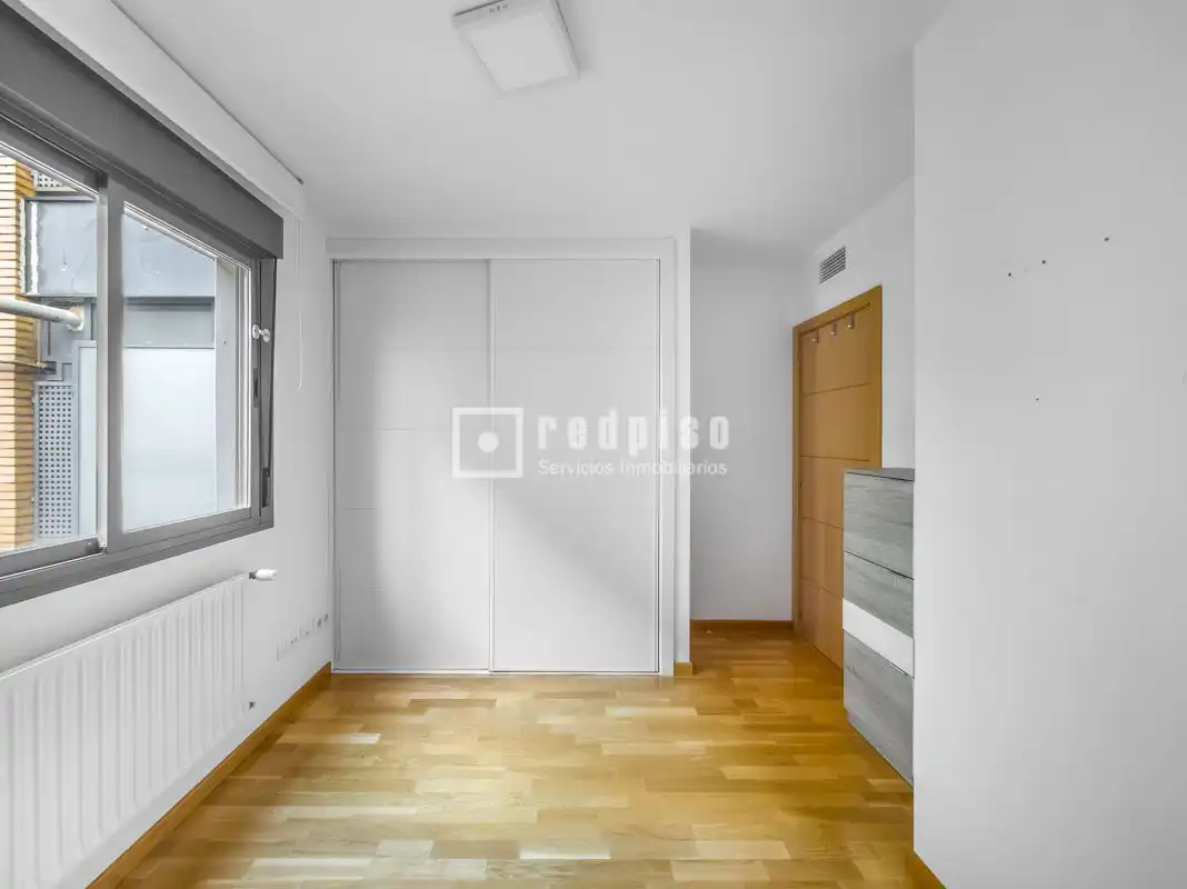 Bedroom of Flat for sale in Alcorcón  with Air Conditioner, Heating and Private garden