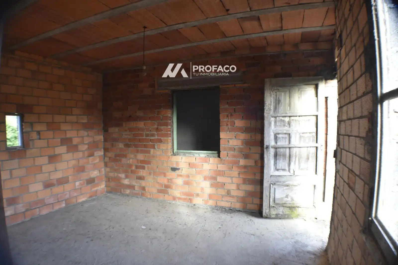 Casa adosada en venda en Punxín