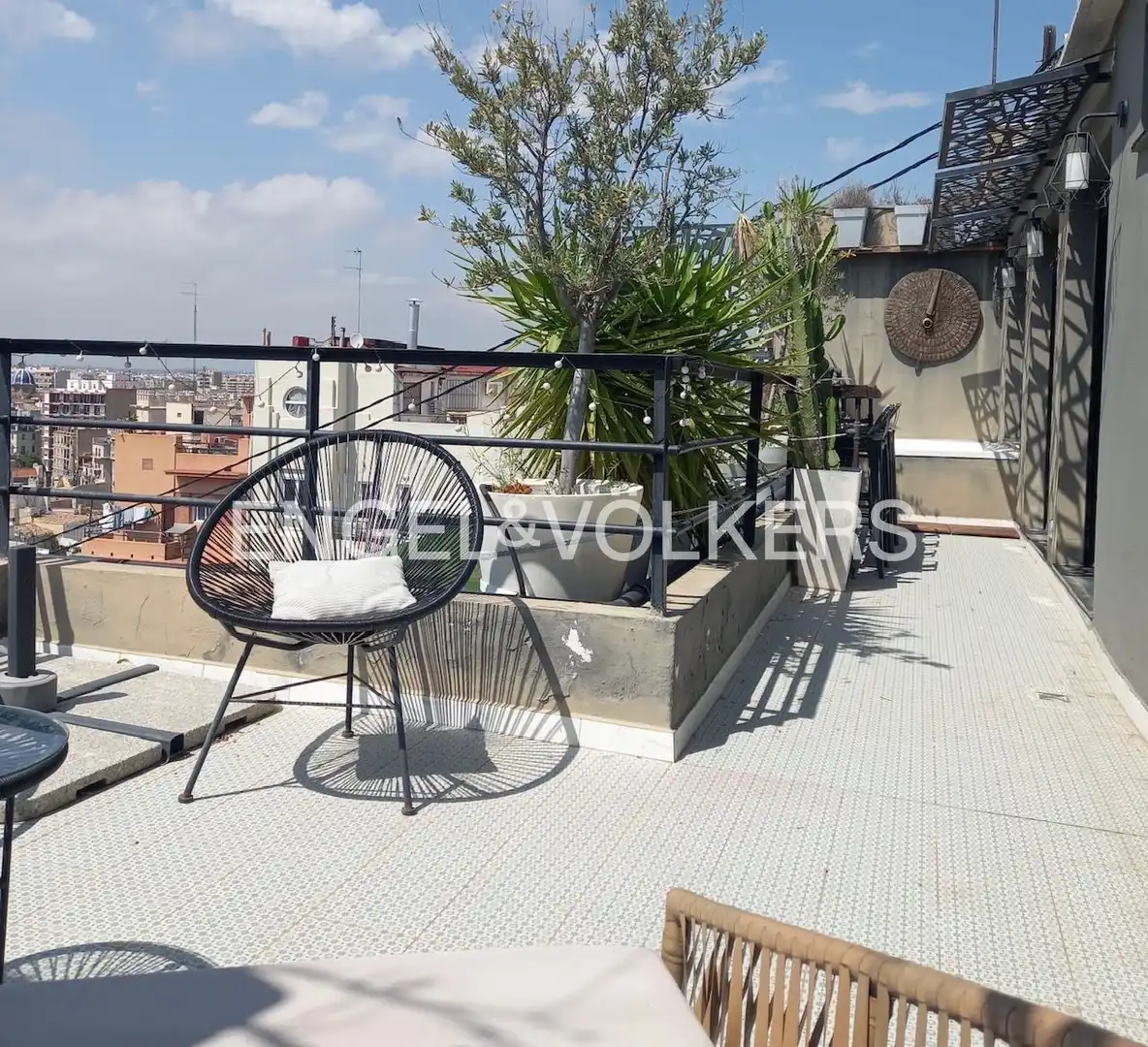 Terrasse von Wohnung zur Miete in  Valencia Capital mit Klimaanlage, Heizung und Parkett