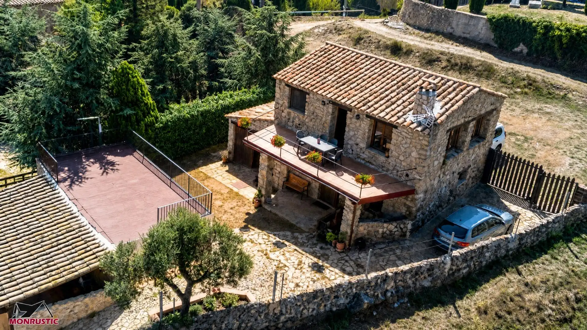 Exterior view of Houses for sale in Montblanc  with Air Conditioner, Private garden and Terrace