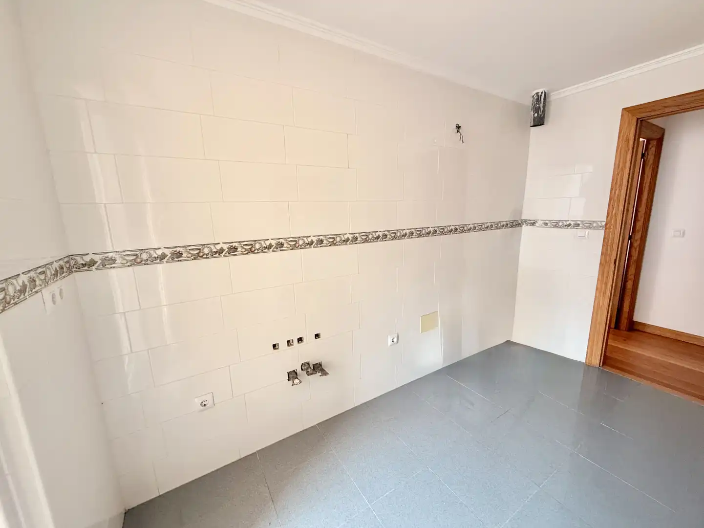Bathroom of Flat for sale in Piélagos  with Heating, Parquet flooring and Terrace