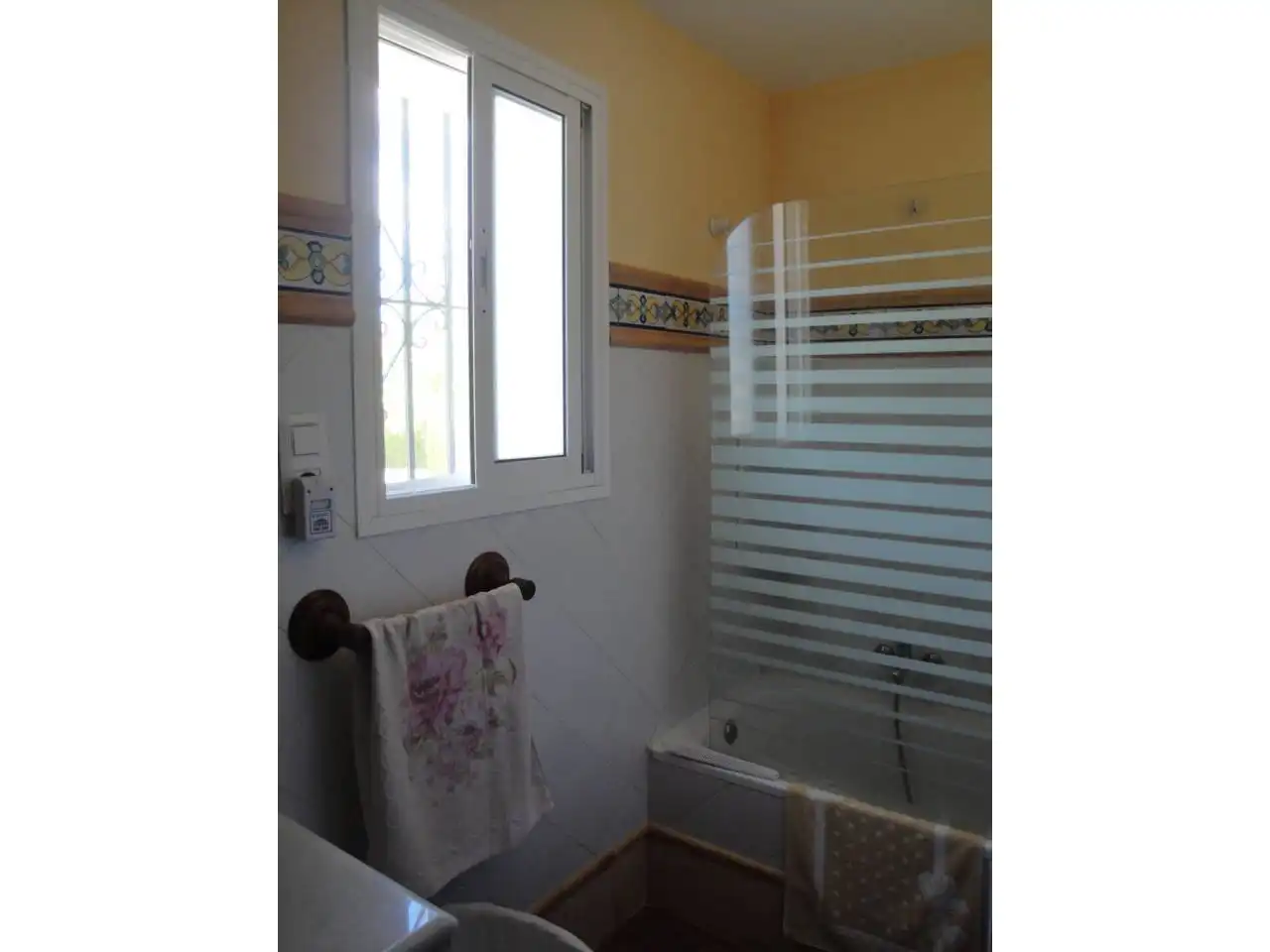 Baño de Casa o chalet en venta en Carmona con Jardín privado, Terraza y Piscina