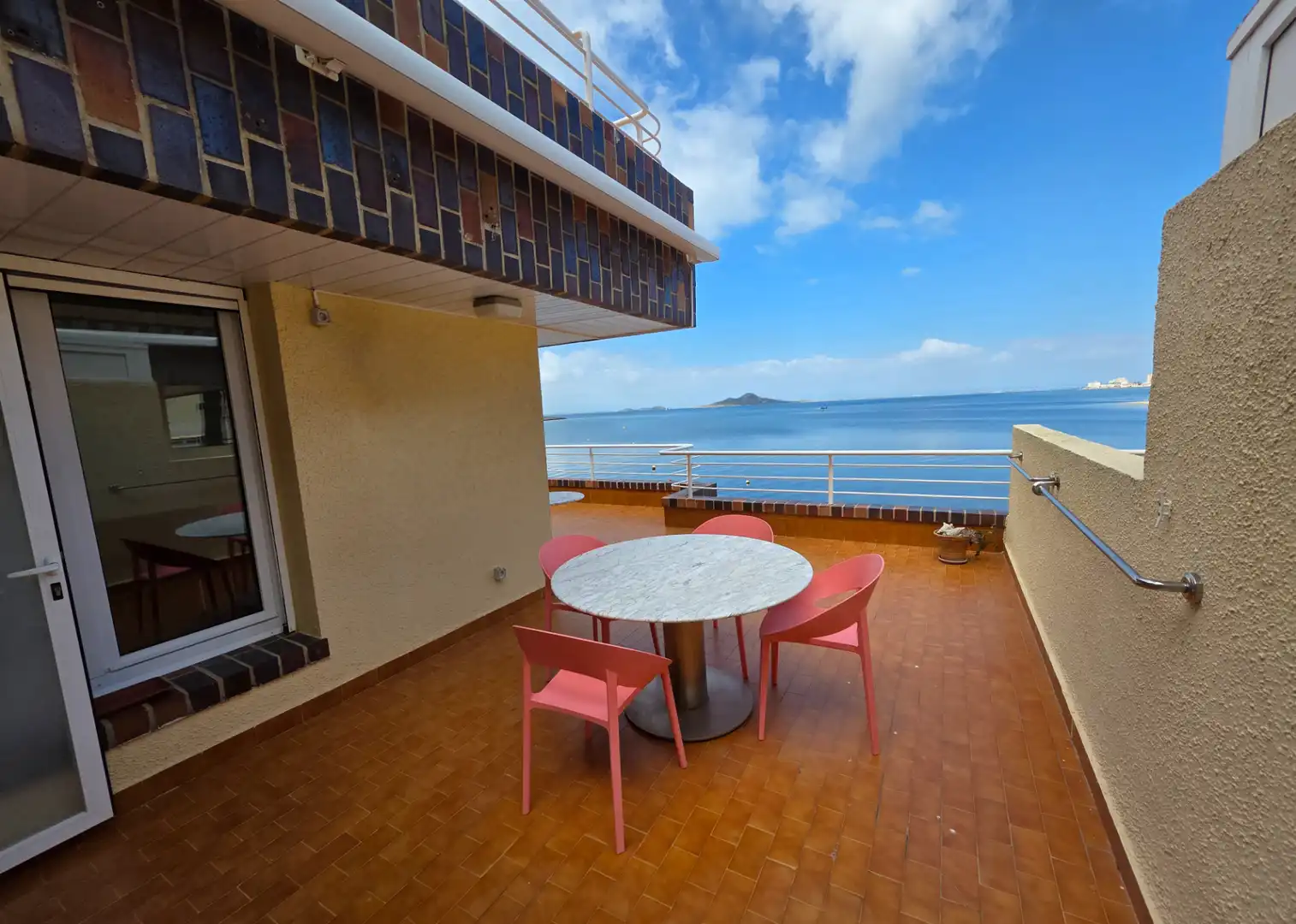 Terraza de Apartamento en venta en La Manga del Mar Menor con Aire acondicionado, Terraza y Trastero