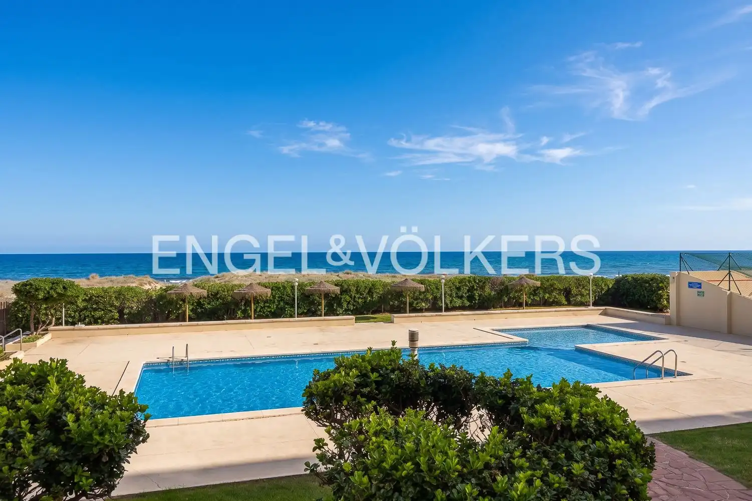 Piscina de Piso en venta en Sueca con Calefacción, Terraza y Piscina