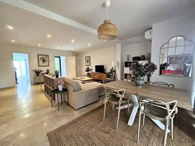 Living room of Detached homes for rent in Sotogrande  with Air Conditioner, Private garden and Terrace
