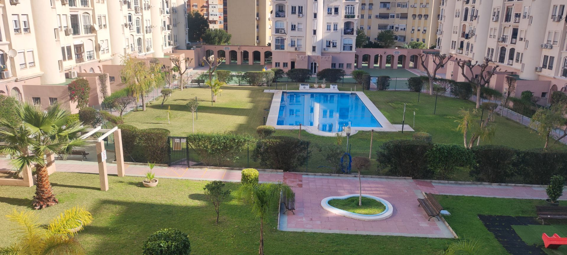 Swimming pool of Flat for sale in Torremolinos  with Air Conditioner, Terrace and Furnished