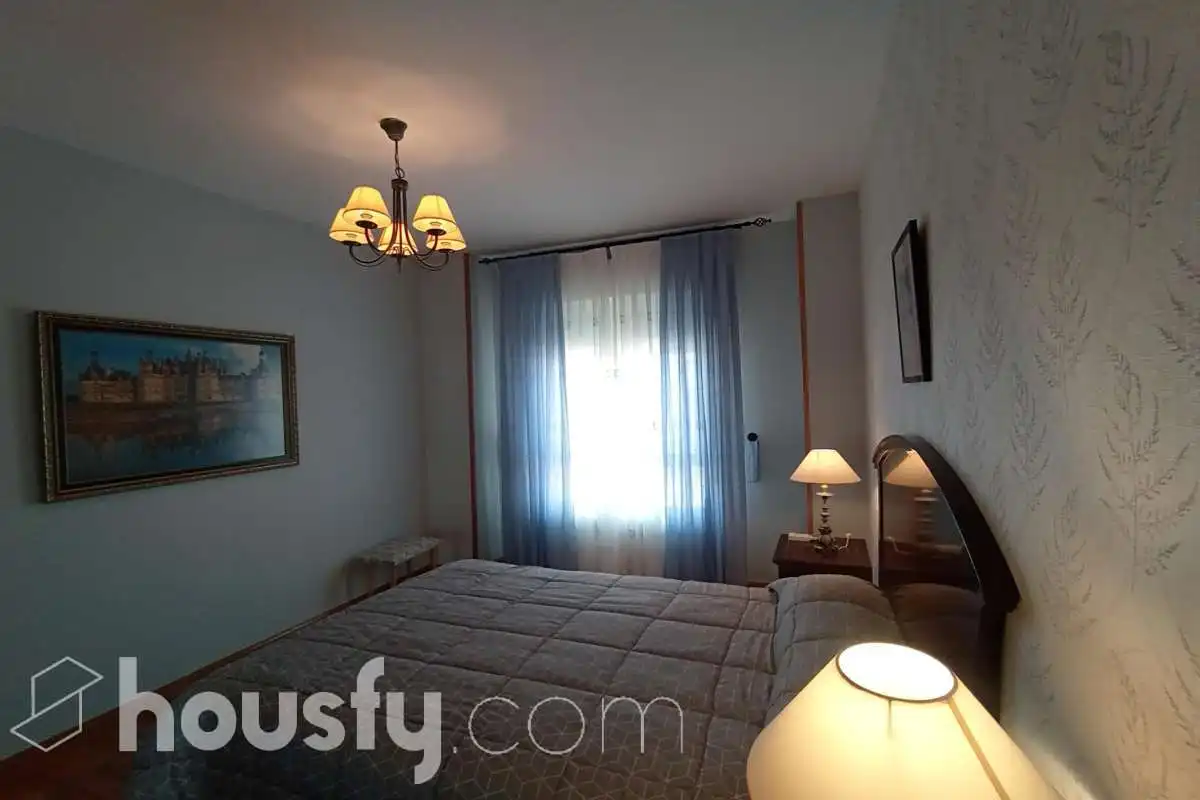 Bedroom of Flat for rent in Toledo  with Air Conditioner, Heating and Parquet flooring