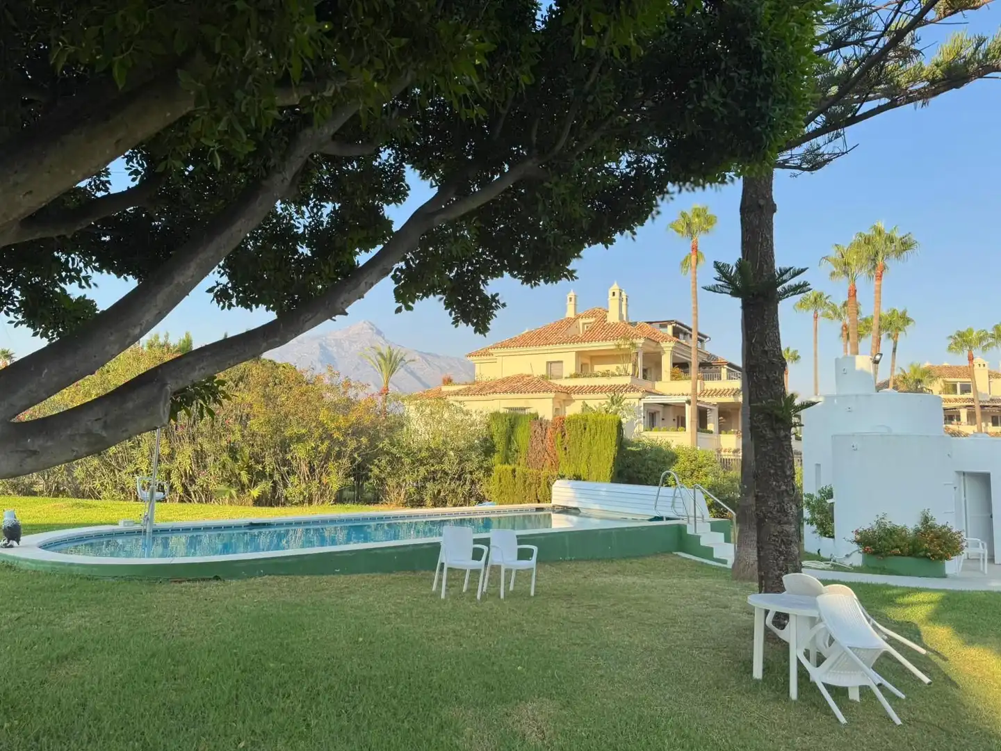Jardín de Dúplex en venta en Marbella con Aire acondicionado, Terraza y Amueblado