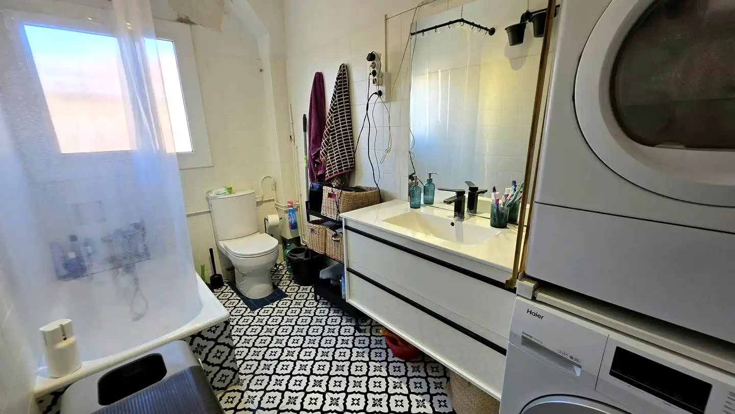 Baño de Piso en venta en Terrassa con Aire acondicionado, Trastero y Balcón