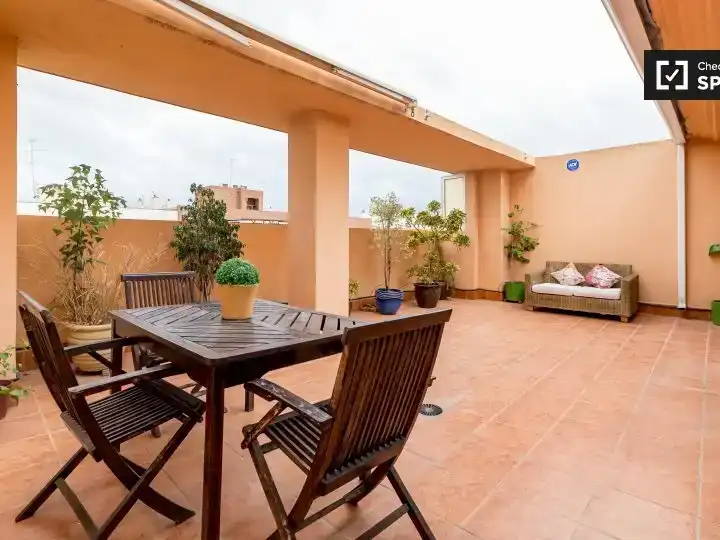 Terrasse von Maisonette zur Miete in  Valencia Capital mit Klimaanlage und Balkon