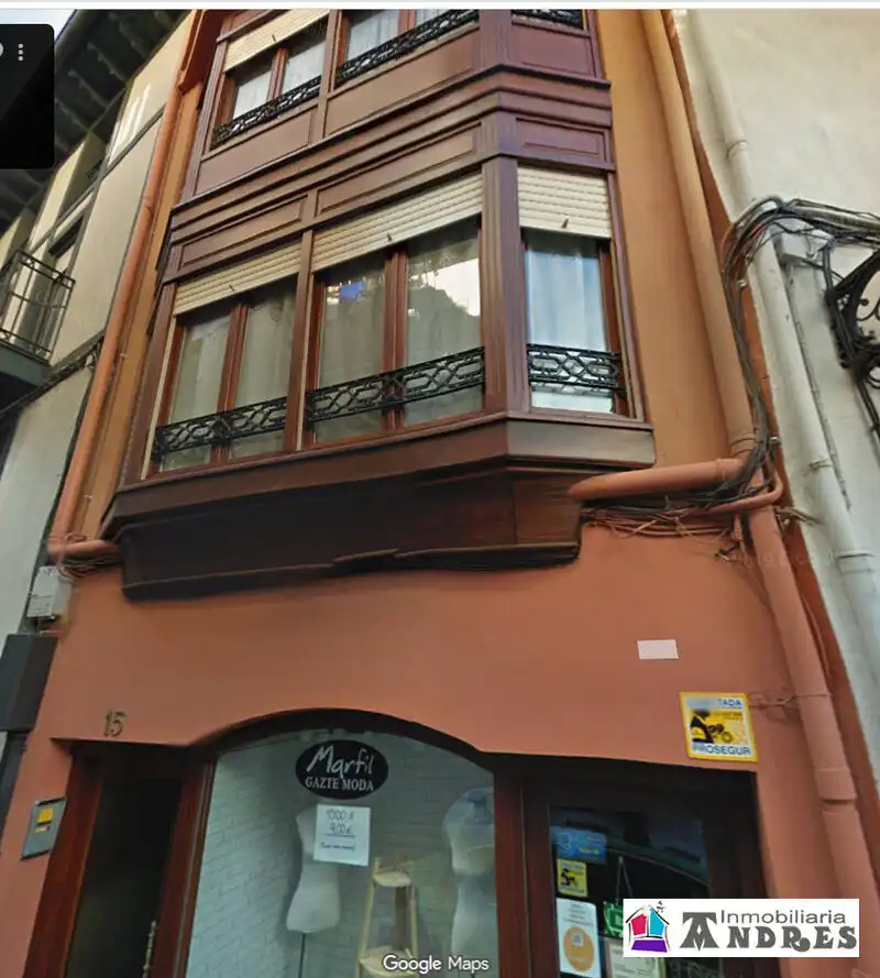 Vista exterior de Edificio en venta en Bermeo