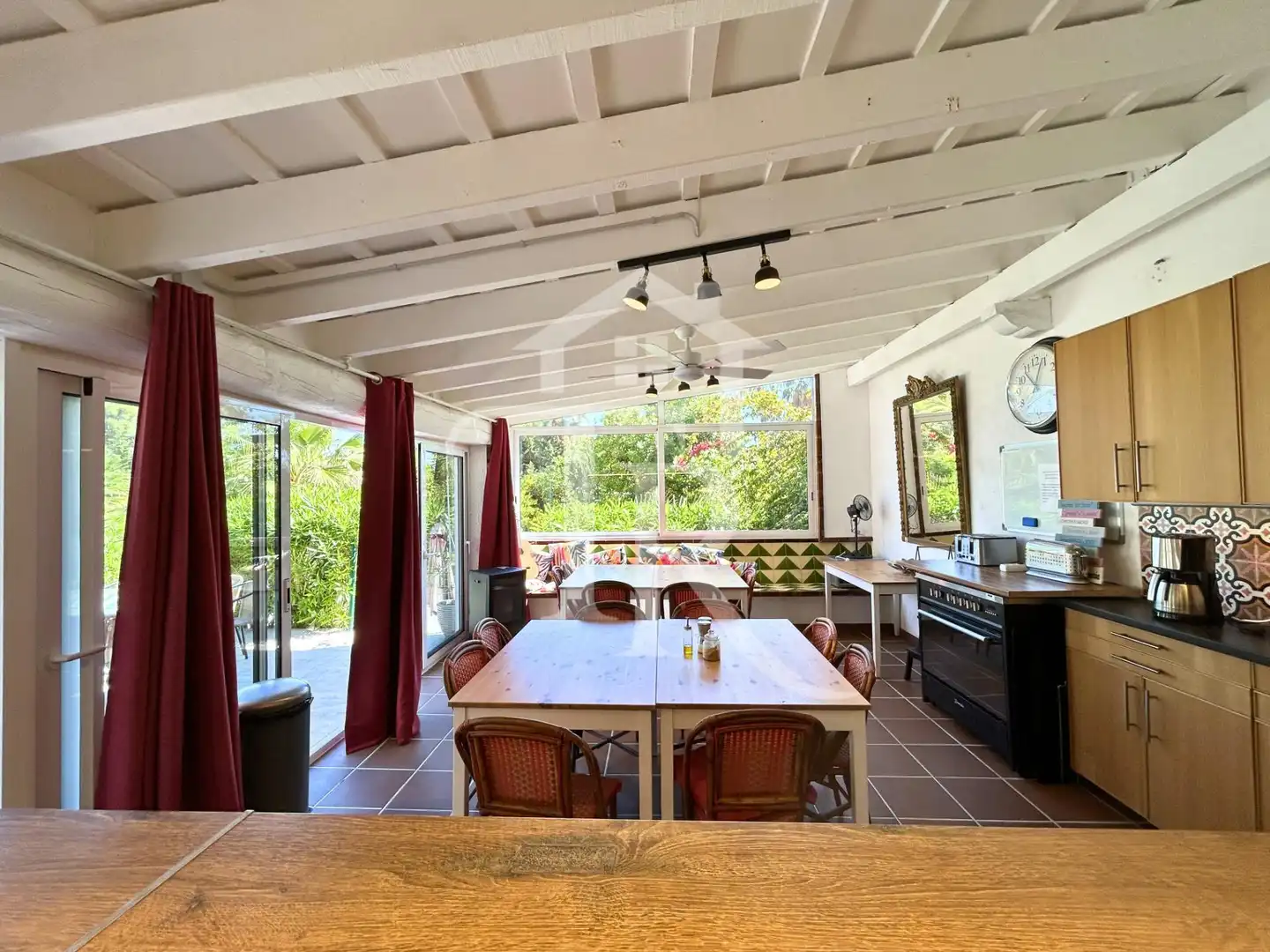 Comedor de Casa o chalet en venta en Roda de Berà con Aire acondicionado, Calefacción y Jardín privado
