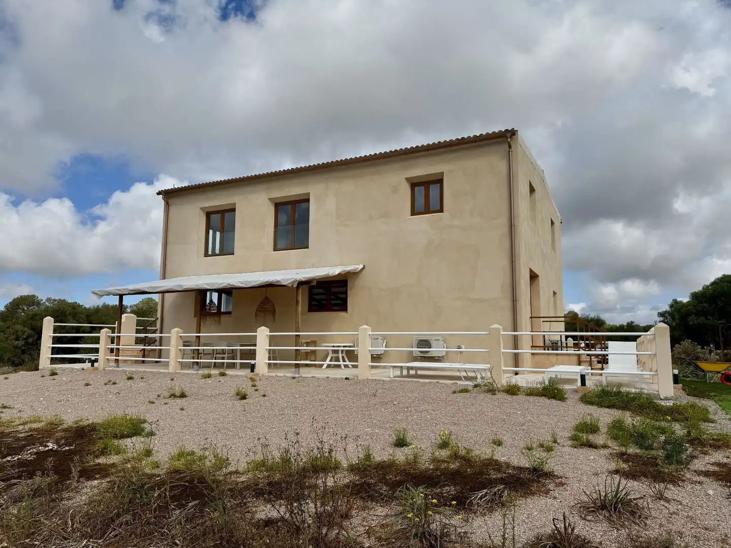 Vista exterior de Finca rústica de alquiler en Ses Salines con Aire acondicionado, Calefacción y Jardín privado