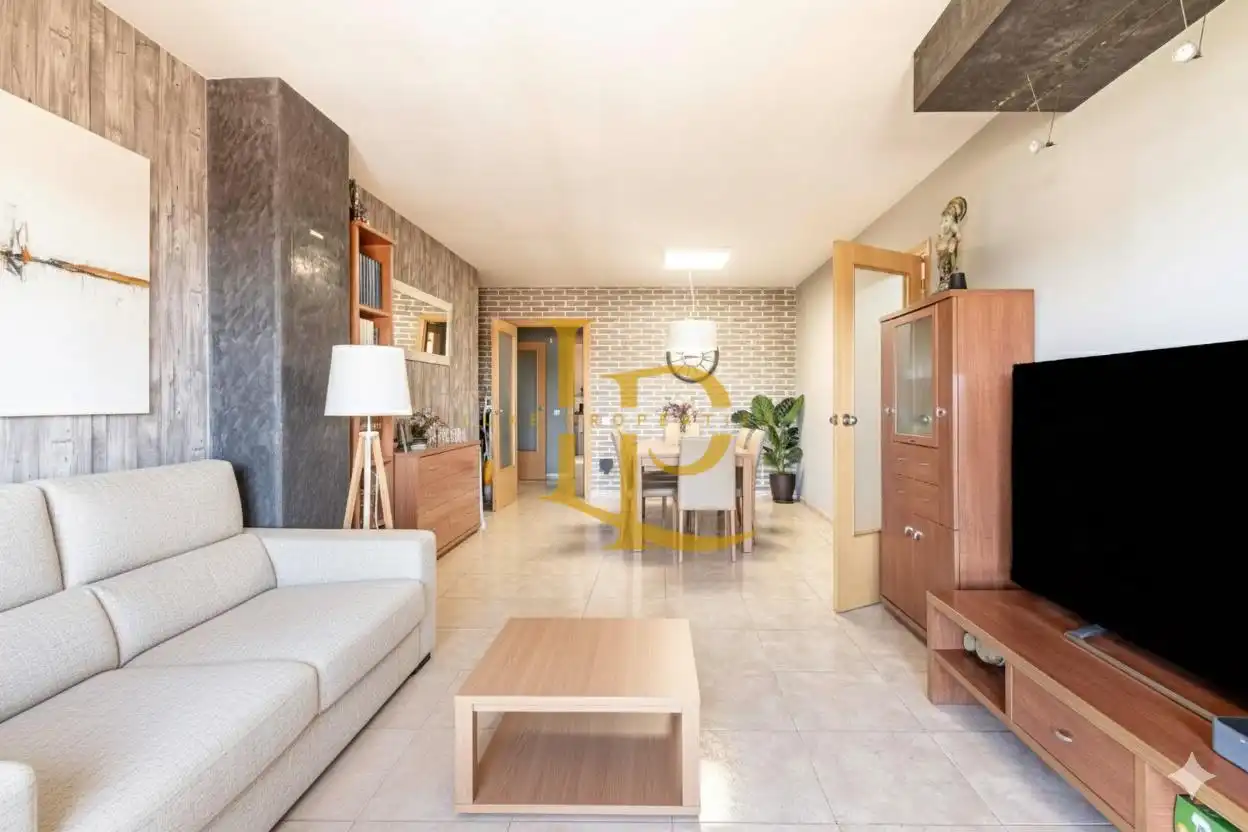 Sala d'estar de Dúplex en venda en Rubí amb Aire condicionat, Calefacció i Terrassa