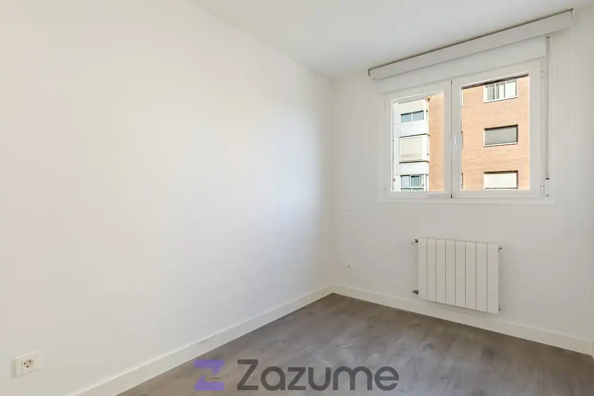 Schlafzimmer von Wohnung zur Miete in Madrid mit Klimaanlage, Heizung und Parkett