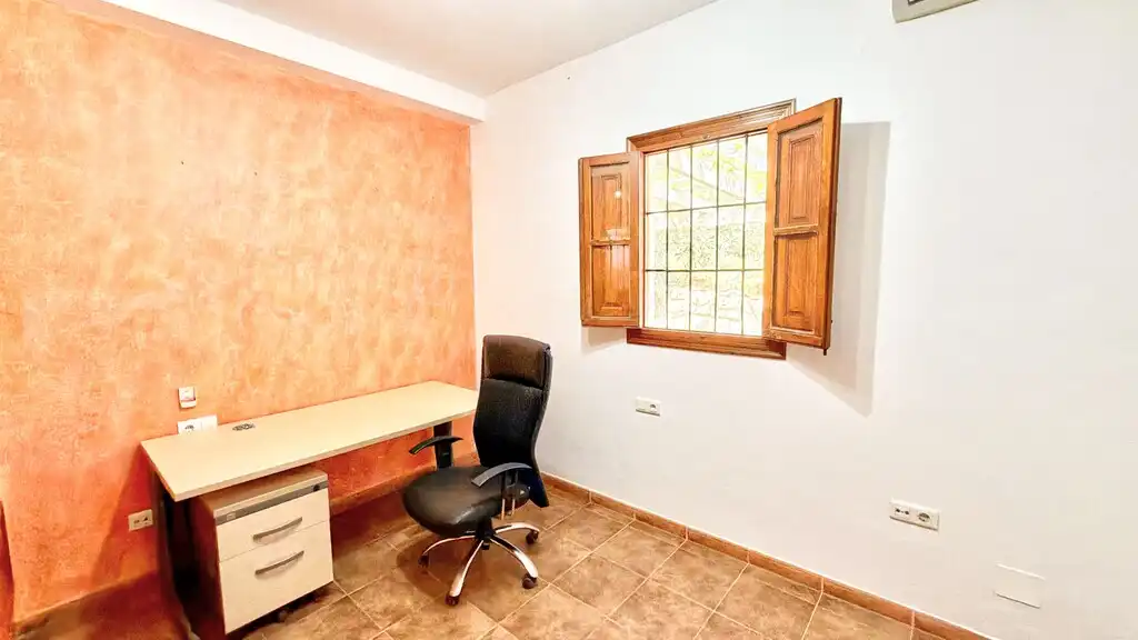 Finca rústica en venta en Periana con Aire acondicionado, Jardín privado y Terraza