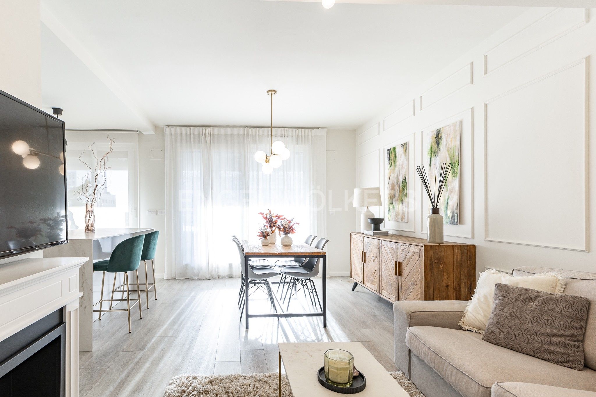 Dining room of Apartment for sale in Badalona  with Air Conditioner, Heating and Parquet flooring