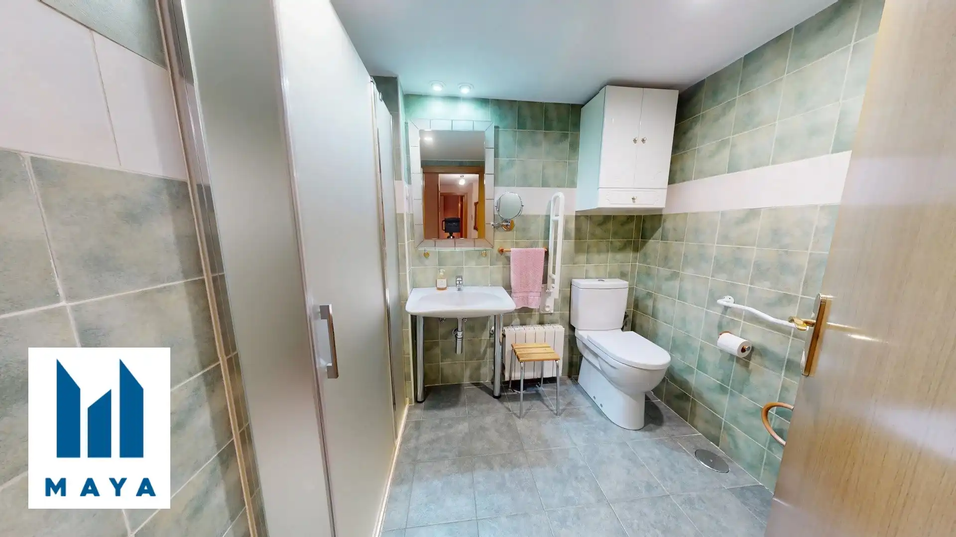 Baño de Piso en venta en Leganés con Aire acondicionado, Calefacción y Trastero