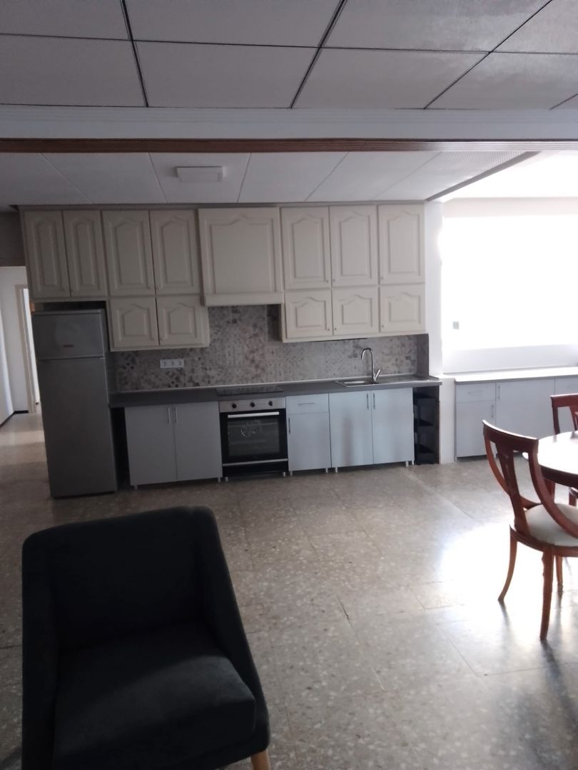 Cuina de Pis de lloguer en Elche / Elx amb Aire condicionat, Moblat i Balcó