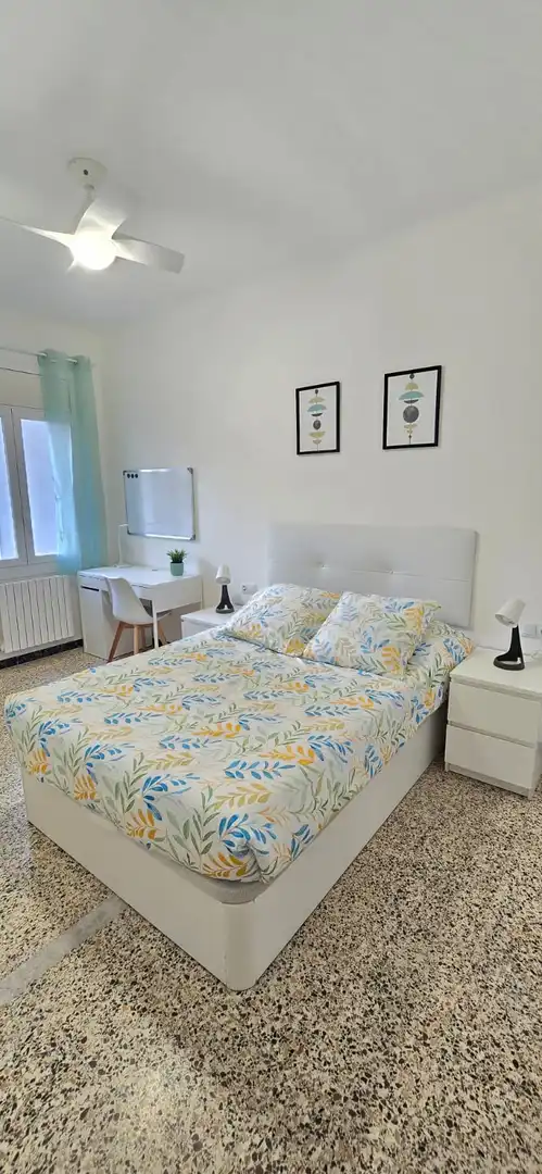 Habitación de Piso de alquiler en Manresa con Calefacción, Amueblado y Horno