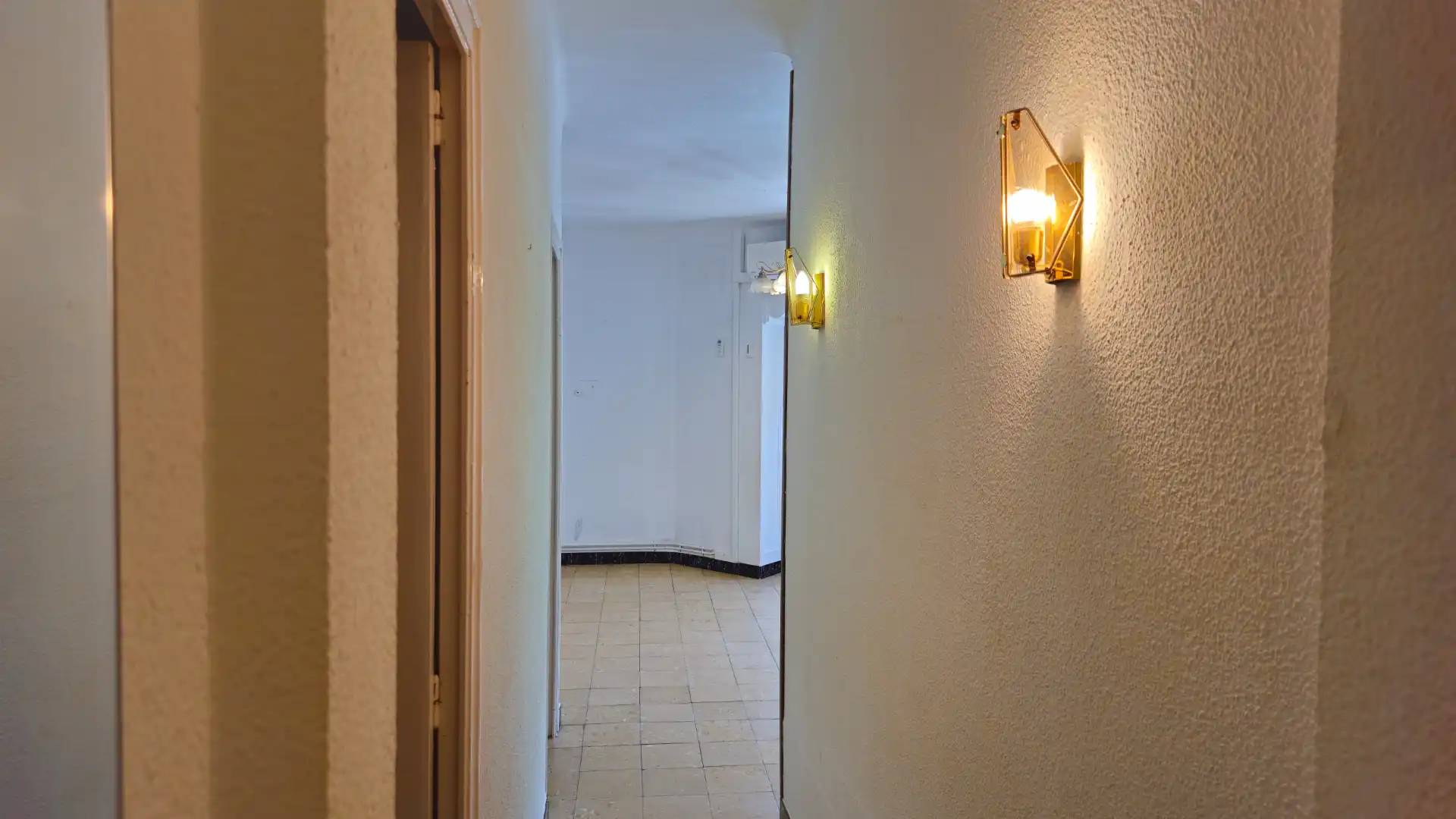 Flat for sale in Gironella