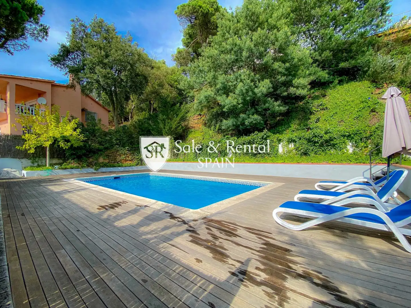Vista exterior de Casa o xalet en venda en Lloret de Mar amb Aire condicionat, Calefacció i Jardí privat