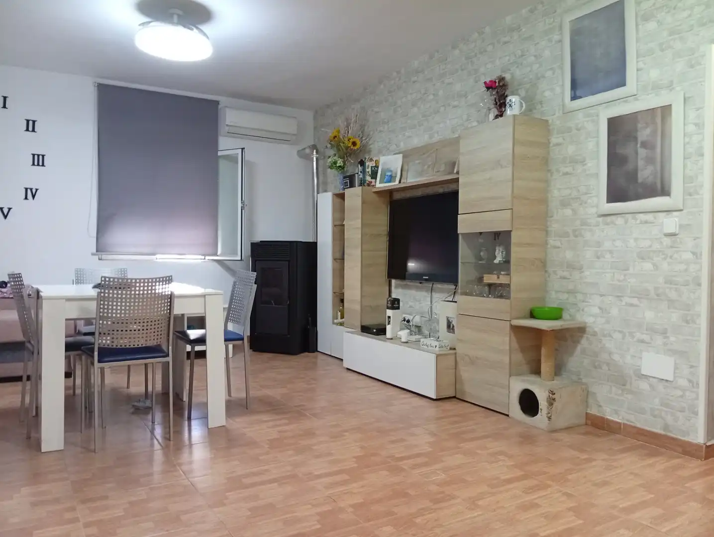 Sala de estar de Casa o chalet en venta en Ugena con Aire acondicionado, Calefacción y Jardín privado