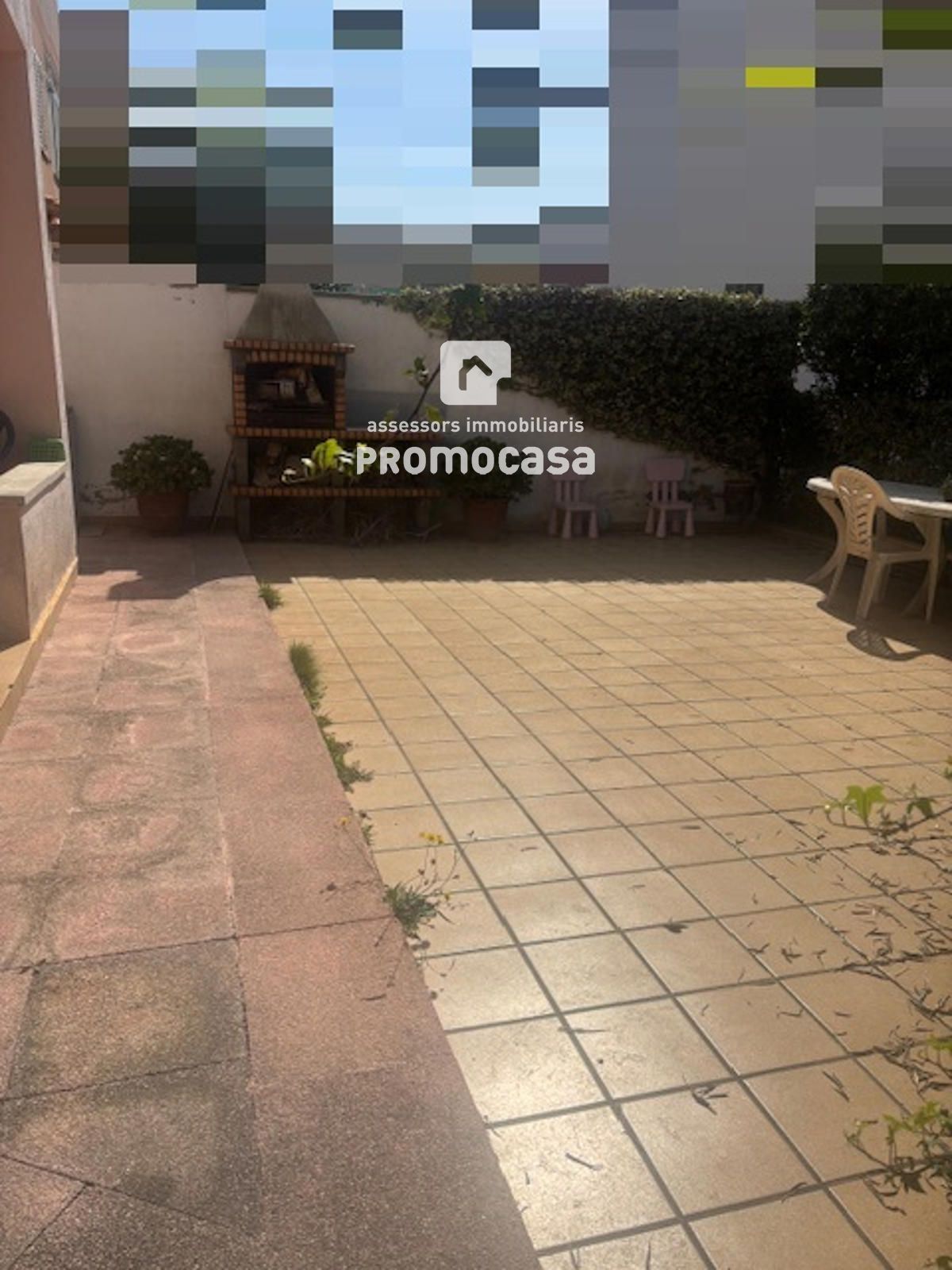 Vista exterior de Casa o chalet en venta en Barberà del Vallès con Calefacción, Terraza y Balcón