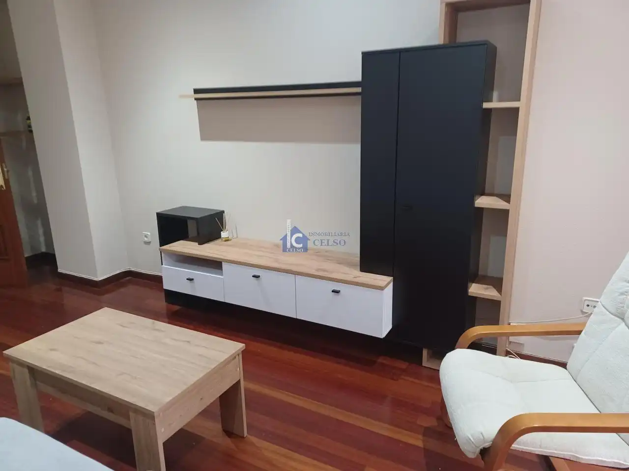 Sala de estar de Piso de alquiler en Ourense Capital  con Calefacción, Parquet y Trastero