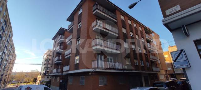 Piso en Venta en Calle Conde Don Vela, 13 en Chinchibarra